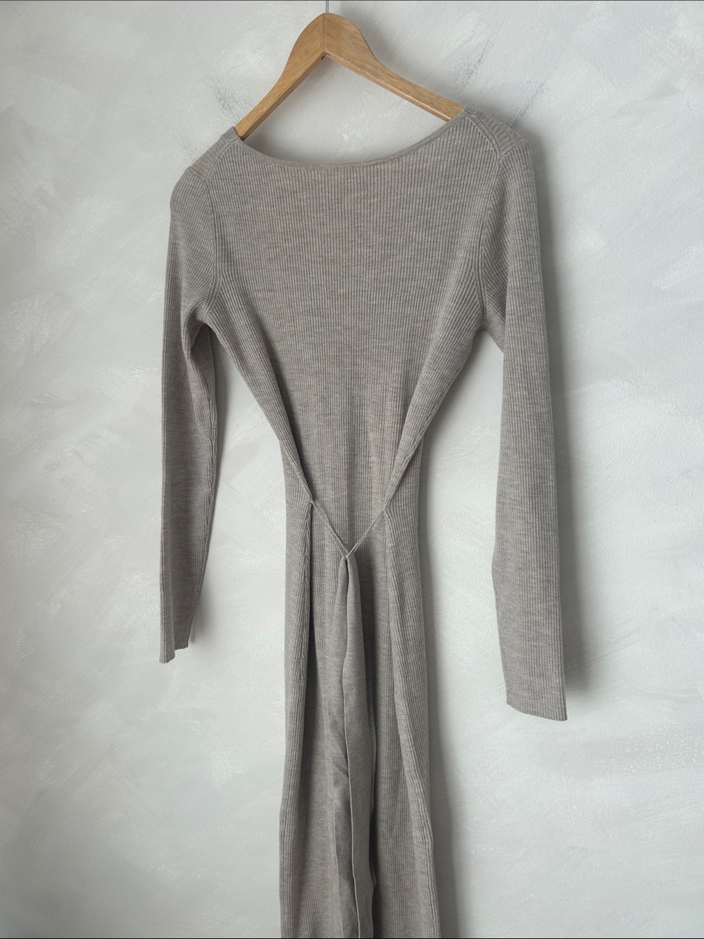 Babaton the group henley sweater dress knit bodycon belted merino sz M heathered - Picture 11 of 12